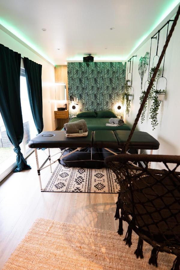 Capsule Thailande I Sauna I Balneo I Console I Jeux En Bois I Cinema I Cour Interieure Trith-Saint-Leger Ngoại thất bức ảnh