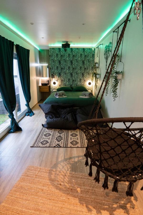 Capsule Thailande I Sauna I Balneo I Console I Jeux En Bois I Cinema I Cour Interieure Trith-Saint-Leger Ngoại thất bức ảnh