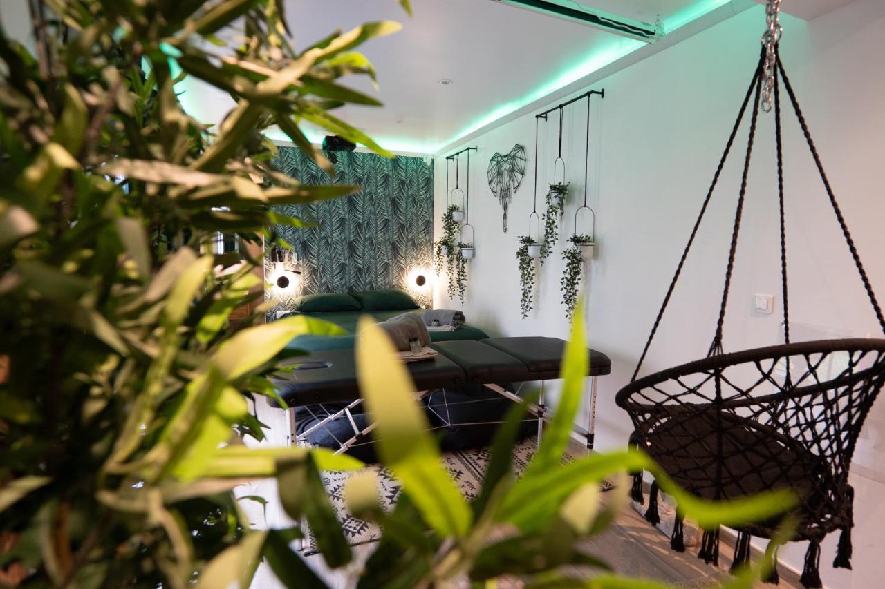 Capsule Thailande I Sauna I Balneo I Console I Jeux En Bois I Cinema I Cour Interieure Trith-Saint-Leger Ngoại thất bức ảnh