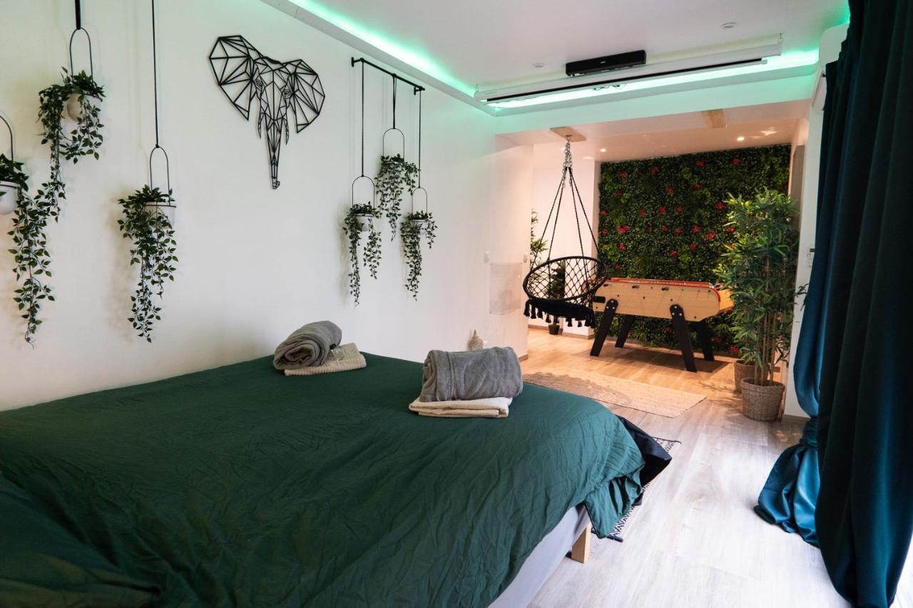 Capsule Thailande I Sauna I Balneo I Console I Jeux En Bois I Cinema I Cour Interieure Trith-Saint-Leger Ngoại thất bức ảnh