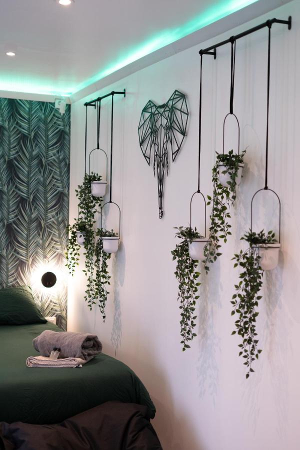 Capsule Thailande I Sauna I Balneo I Console I Jeux En Bois I Cinema I Cour Interieure Trith-Saint-Leger Ngoại thất bức ảnh