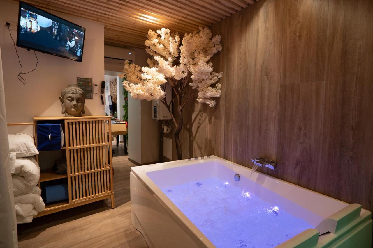 Capsule Thailande I Sauna I Balneo I Console I Jeux En Bois I Cinema I Cour Interieure Trith-Saint-Leger Ngoại thất bức ảnh