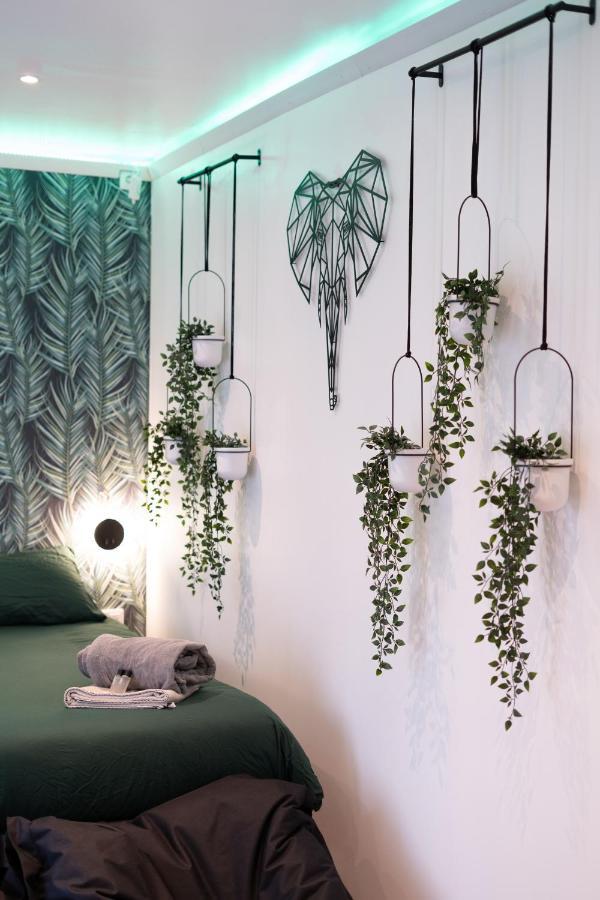 Capsule Thailande I Sauna I Balneo I Console I Jeux En Bois I Cinema I Cour Interieure Trith-Saint-Leger Ngoại thất bức ảnh